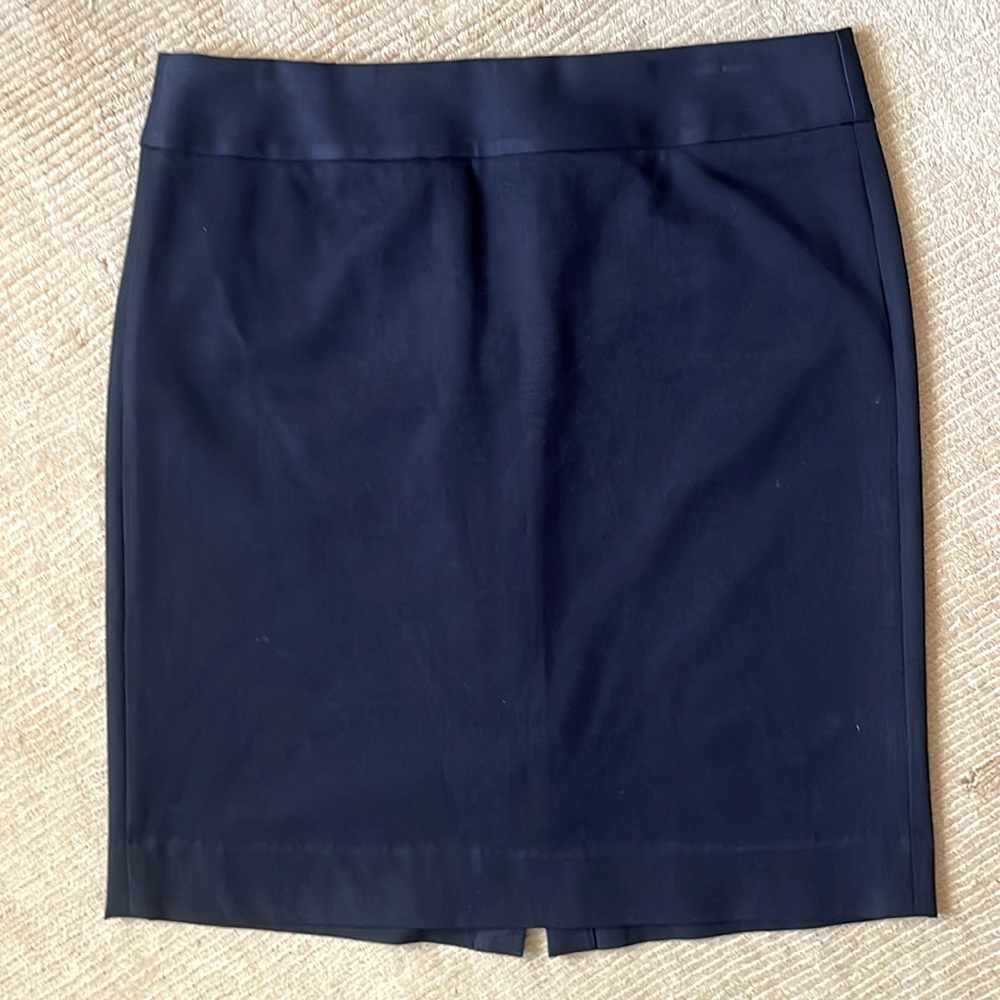 Banana Republic “Sloan fit” pencil skirt